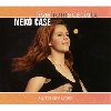 Favorite. Outro with bees. Behind the house... [etc.] | Neko Case (1970-....). Chanteur. Musicien. Guitare
