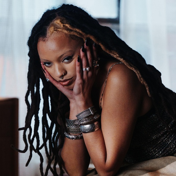 Affiche du document Jeune & Laide