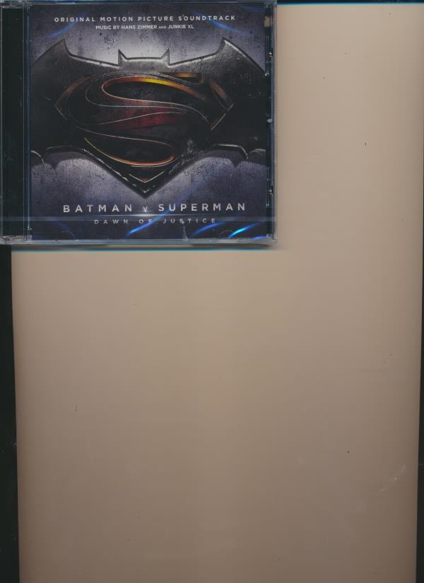 Affiche du document Batman v Superman, dawn of justice : BO du film de Zack Snyder