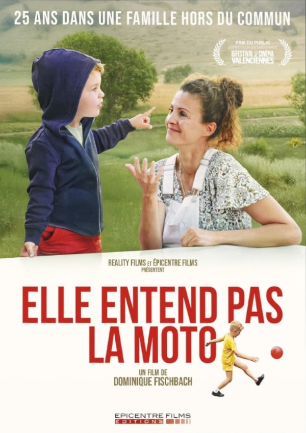 Affiche du document Elle entend pas la moto